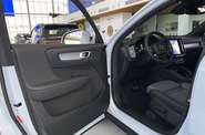 Volvo XC40 - фото 20