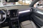 Volvo XC40 - фото 17
