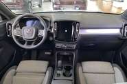 Volvo XC40 - фото 16
