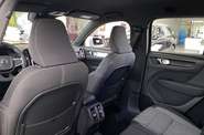 Volvo XC40 - фото 19