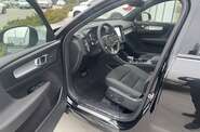 Volvo XC40 Plus Dark