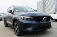 Volvo XC40 - фото 3