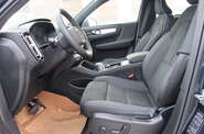 Volvo XC40 - фото 20