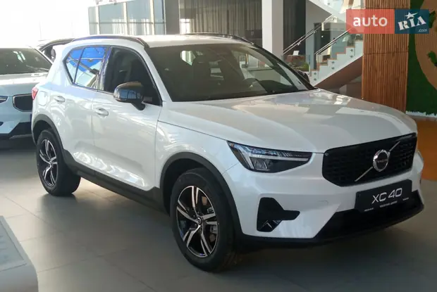 Volvo XC40 Dark Plus