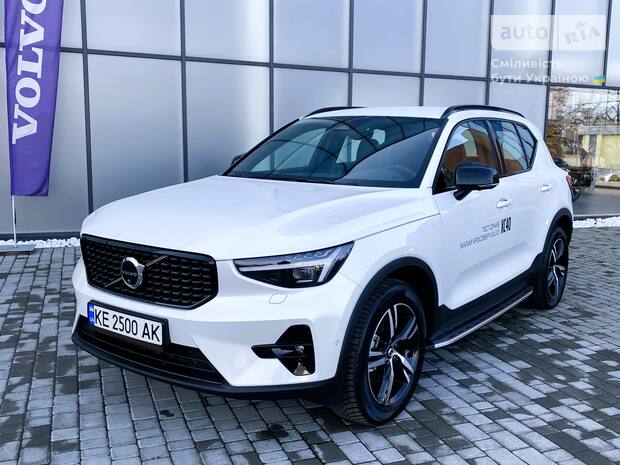 Volvo XC40 2024