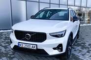 Volvo XC40 - фото 4