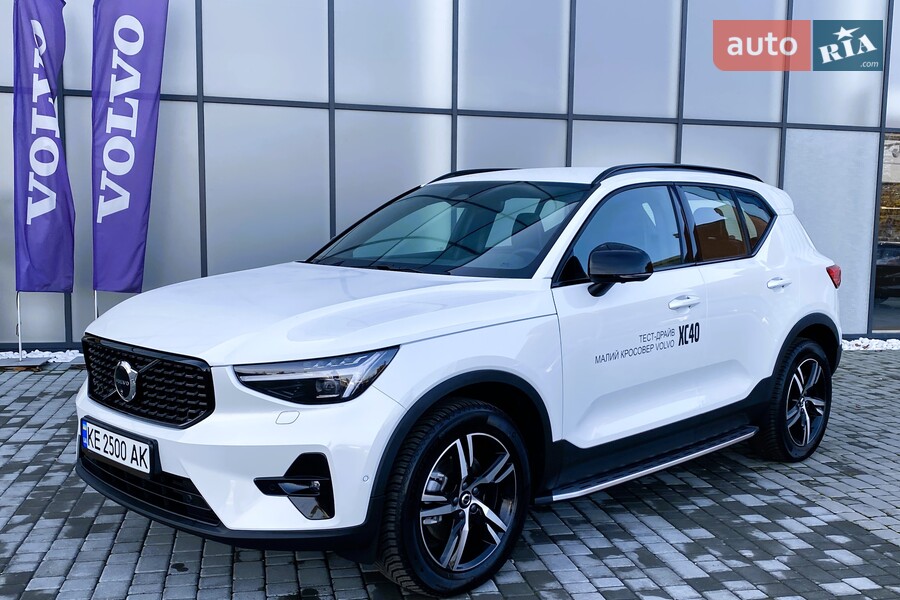 Volvo XC40 - фото 5