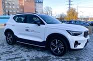 Volvo XC40 - фото 2