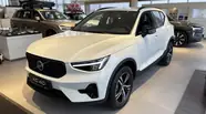 Volvo XC40 Plus Dark