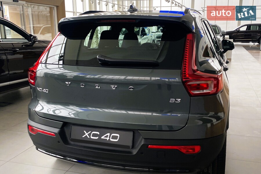 Volvo XC40 - фото 5