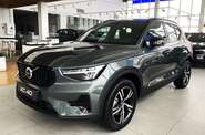 Volvo XC40 - фото 3
