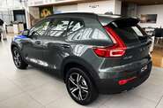 Volvo XC40 - фото 8
