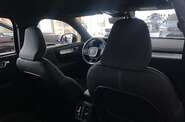 Volvo XC40 - фото 18