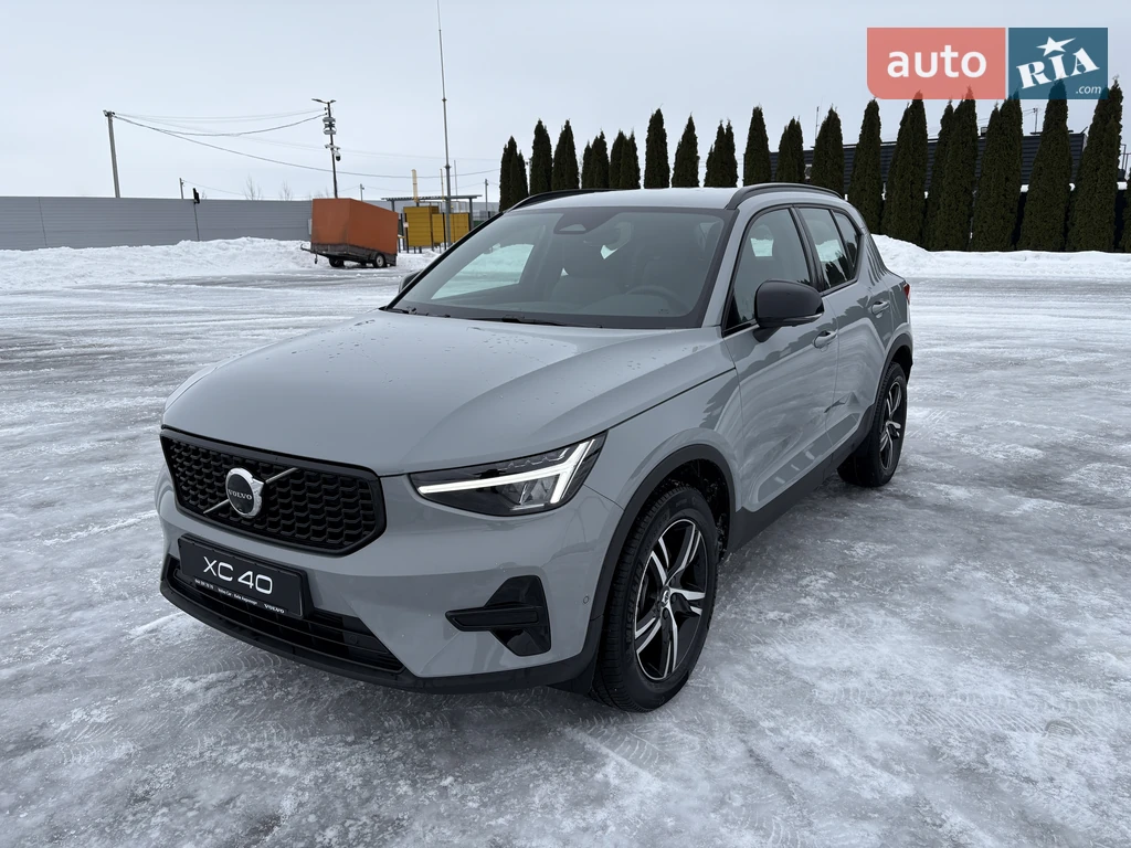Volvo XC40 Dark Plus