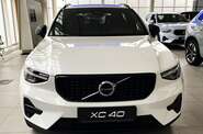 Volvo XC40 - фото 3