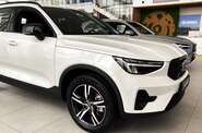 Volvo XC40 - фото 11