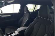 Volvo XC40 - фото 20