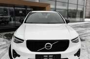 Volvo XC40 Ultra Dark