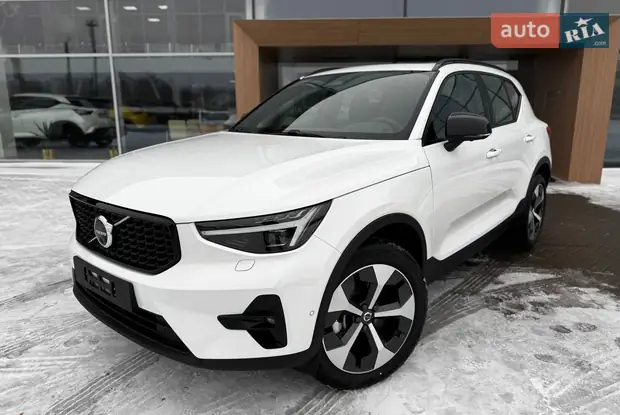 Volvo XC40 Ultra Dark