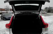 Volvo XC40 Ultra Dark