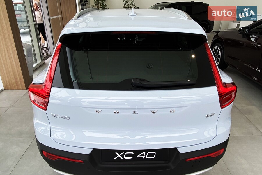 Volvo XC40 - фото 5