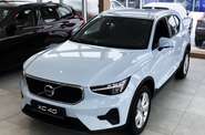 Volvo XC40 - фото 1