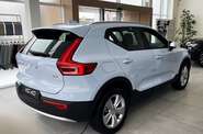 Volvo XC40 - фото 4