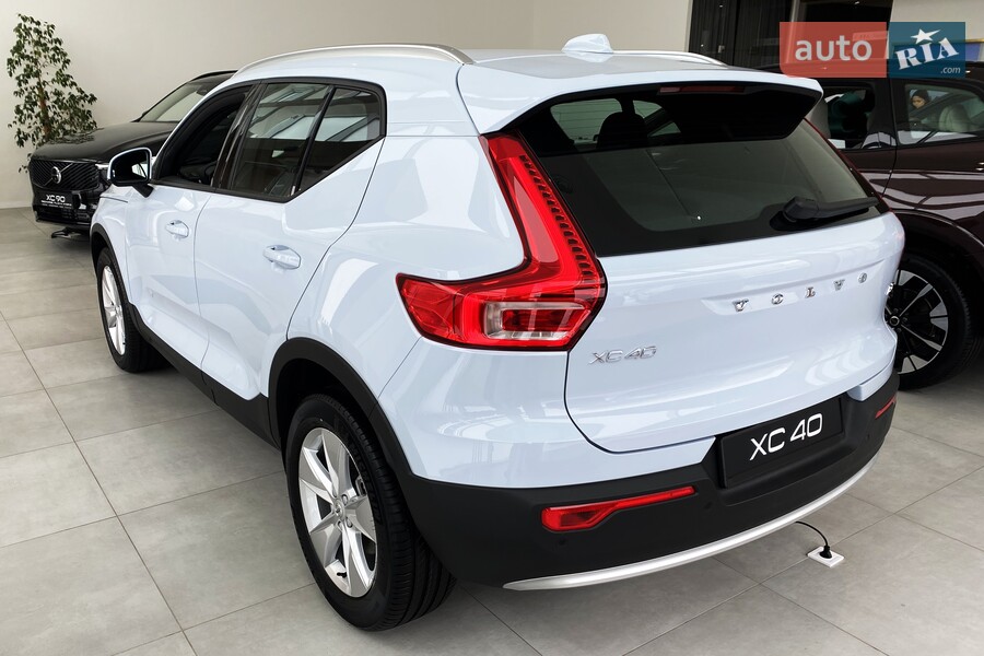 Volvo XC40 - фото 6