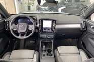 Volvo XC40 - фото 19