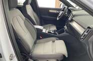 Volvo XC40 - фото 22