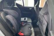 Volvo XC40 - фото 23