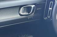 Volvo XC40 Plus Dark