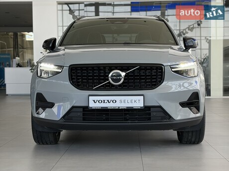 Volvo XC40 2024