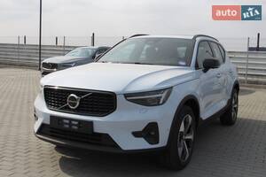 Volvo XC40 Ultra Dark