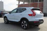 Volvo XC40 - фото 7
