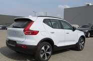 Volvo XC40 - фото 6