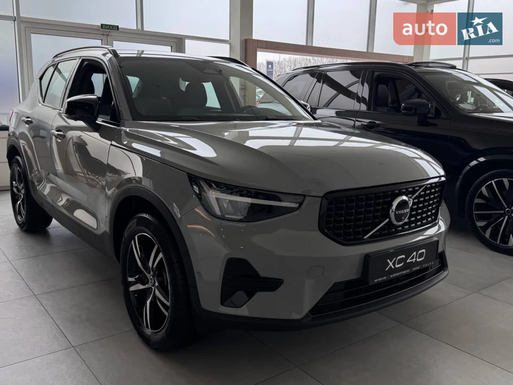 Volvo XC40 Dark Plus