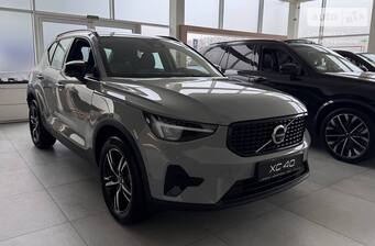 Volvo XC40 2.0 DCT (163 к.с.) MHEV 2025