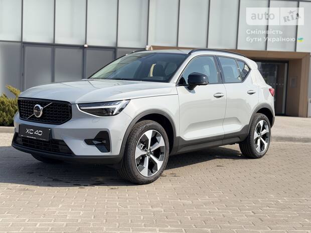 Volvo XC40 2026