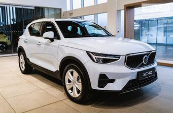 Volvo XC40 2.0 DCT (163 к.с.) MHEV 2025