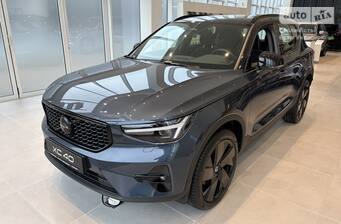 Volvo XC40 2.0 MHEV DCT (197 к.с.) 2026