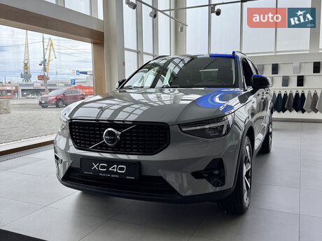 Volvo XC40 2026