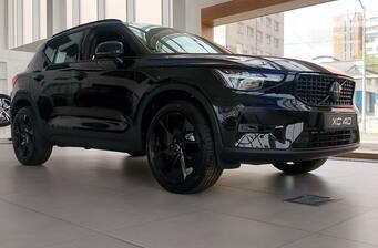 Volvo XC40 2.0 MHEV DCT (197 к.с.) 2026