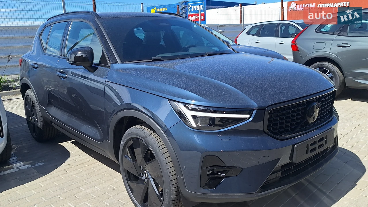 Volvo XC40 Ultra Black Edition