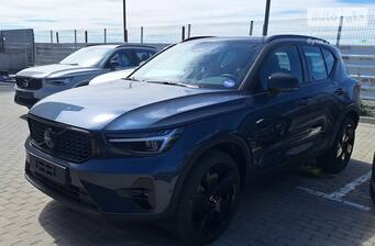 Volvo XC40 2026 Ultra Black Edition