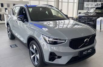 Volvo XC40 2026 Ultra Dark