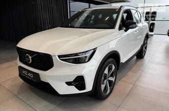 Volvo XC40 2.0 MHEV DCT (197 к.с.) 2025