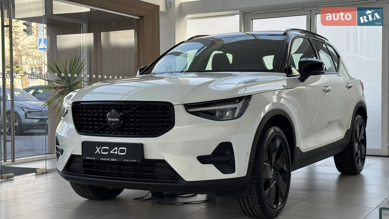 Volvo XC40 Ultra Black Edition