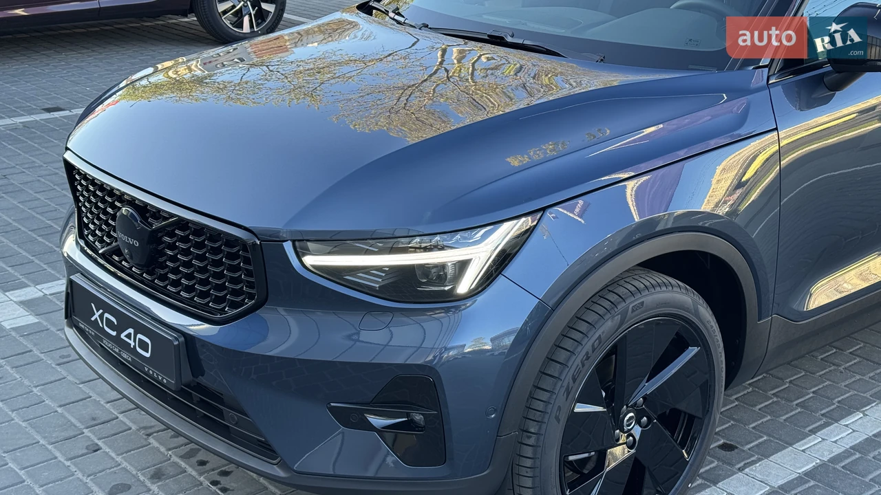 Volvo XC40 Ultra Black Edition