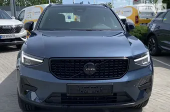 Volvo XC40 Ultra Black Edition 2.0 MHEV DCT (197 к.с.) - фото 1